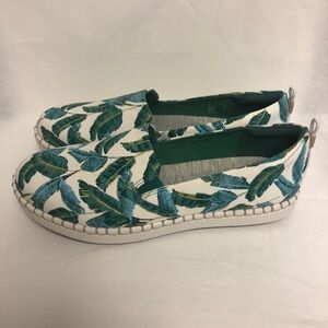Cloudsteppers by Clarks Slip-on Palm Shoes 8W NWOB Step Glow Jade